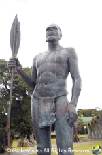 Mokare statue