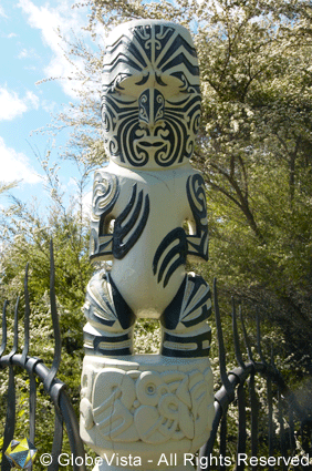 Oruawhata sculpture