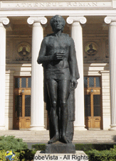Mihai Eminescu statue