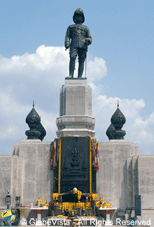 King Rama VI Monument